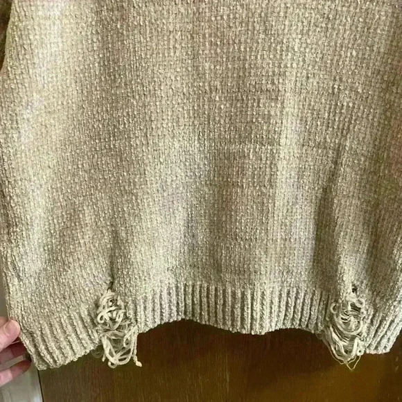Grifflin Distressed Ripped Sweater with Multicolored Sequins Tan Size S/M Soft - Picture 12 of 12
